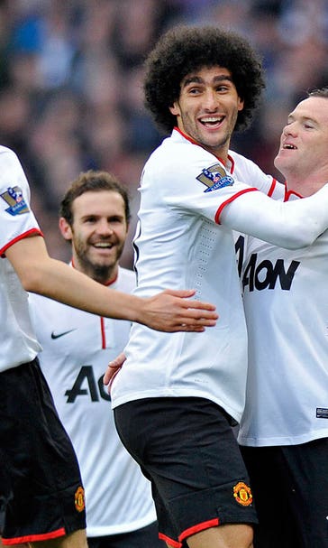 Rooney's double gives Manchester United comfy win at West Ham